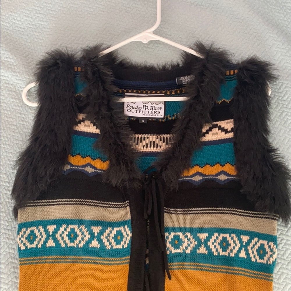 Western Fringe Vest - Picture 4 of 5